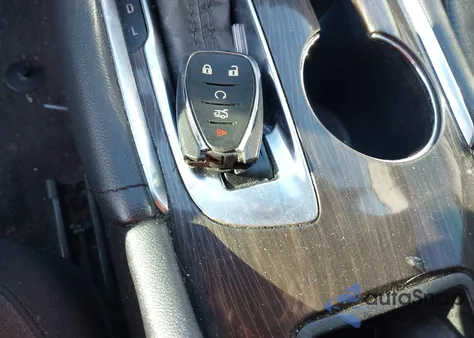 2020 Chevrolet Malibu Fwd Premier z USA, uszkodzony, nr VIN 1G1ZE5SX7LF080391